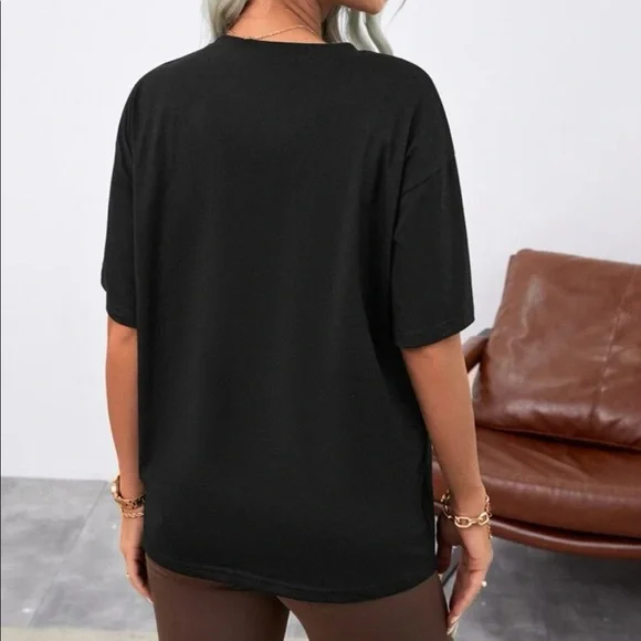 NWOT Graphic Tee - Picture 4 of 7